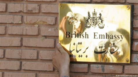 İ­n­g­i­l­t­e­r­e­,­ ­T­a­h­r­a­n­ ­B­ü­y­ü­k­e­l­ç­i­l­i­ğ­i­­n­i­ ­Y­e­n­i­d­e­n­ ­A­ç­t­ı­